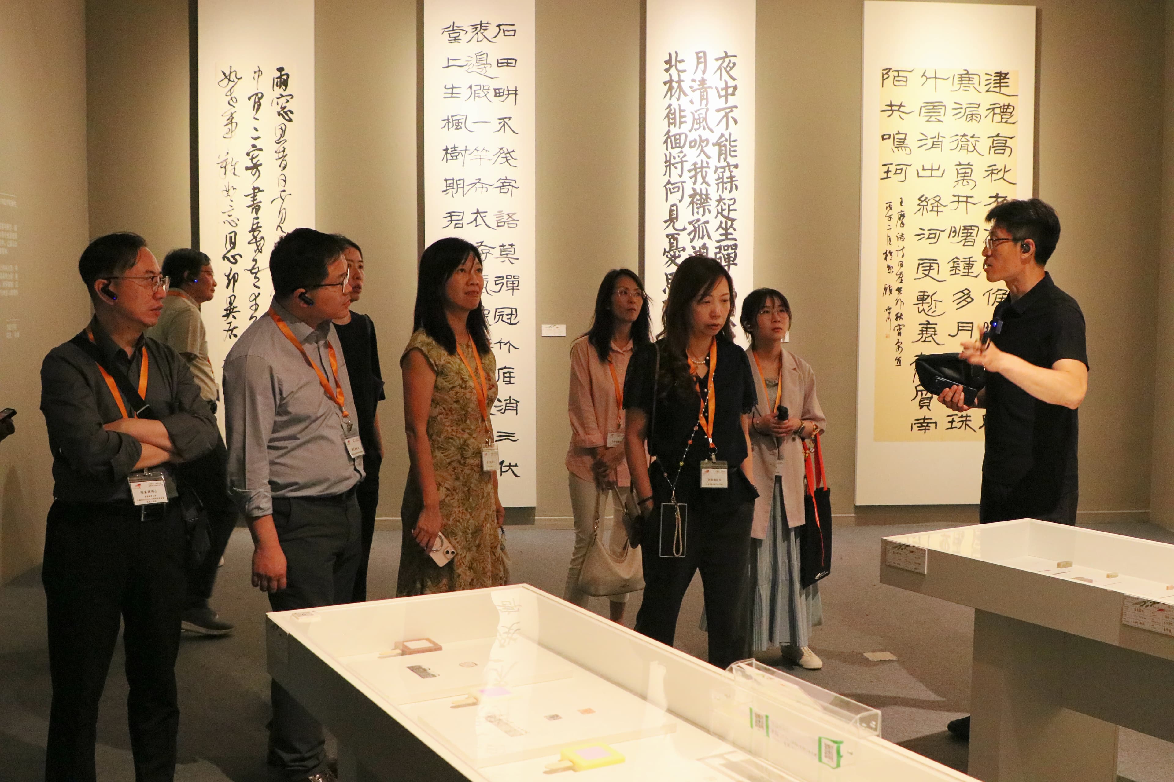 「京港同心‧創科未來—香港中小學校長訪京團」參訪央美2026研究生畢業展覽 1