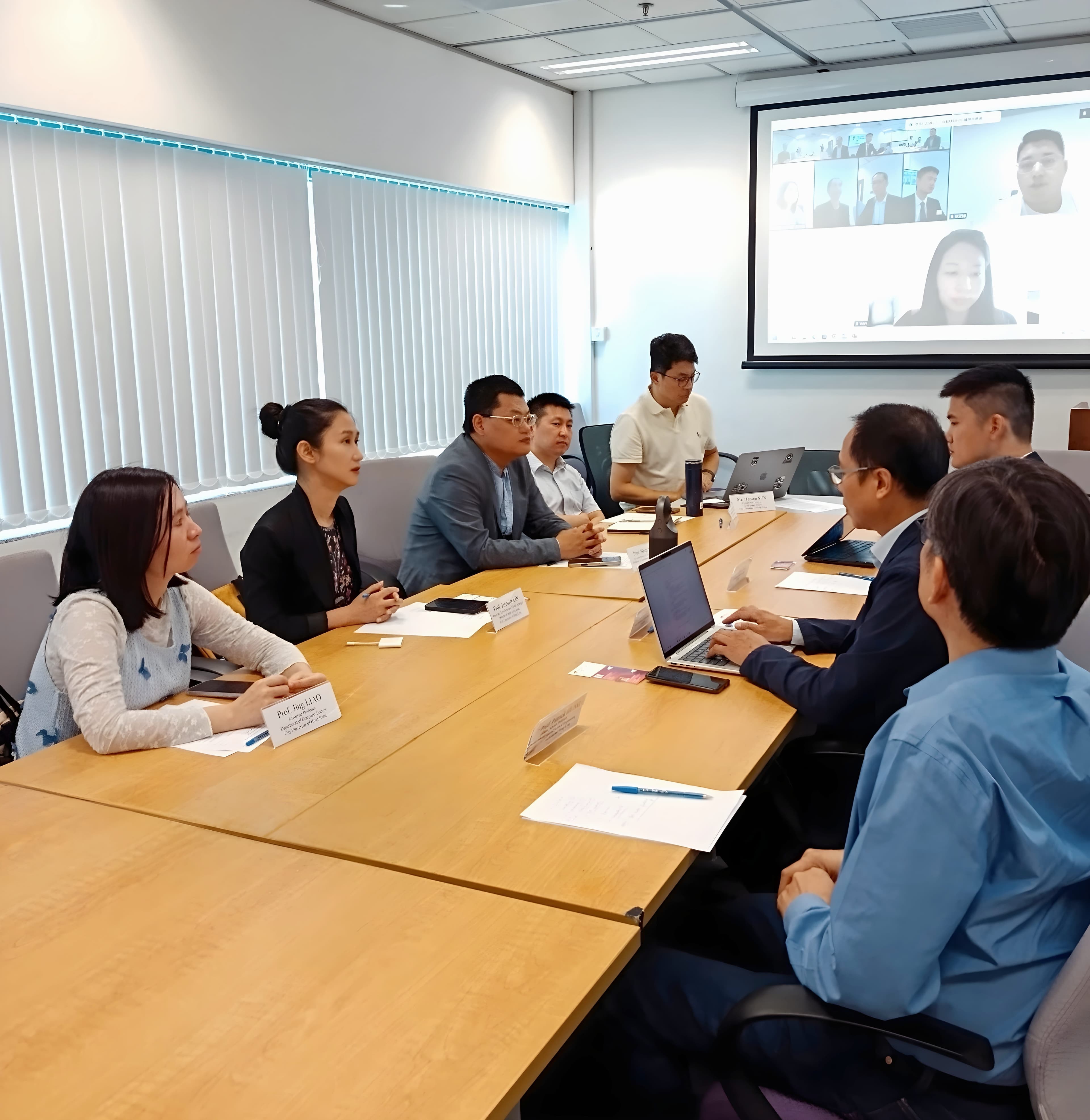 引進重點企業辦公室與愛詩科技一行到訪 2